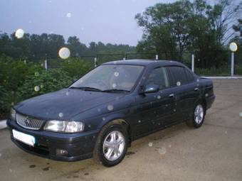 1999 Nissan Sunny Photos