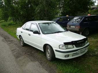 1999 Nissan Sunny Photos