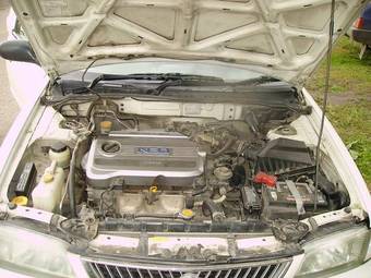 1999 Nissan Sunny Wallpapers