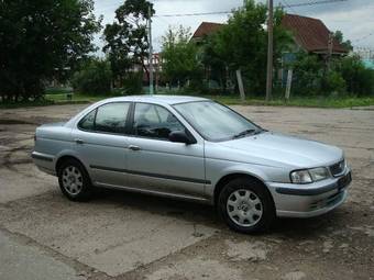 1999 Nissan Sunny Photos