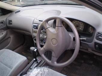 1999 Nissan Sunny Photos