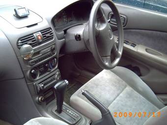 1999 Nissan Sunny Photos