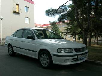 1999 Nissan Sunny Photos