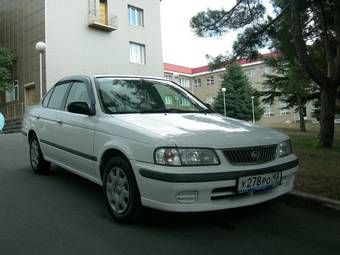 1999 Nissan Sunny Photos