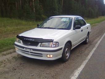 1999 Nissan Sunny Wallpapers