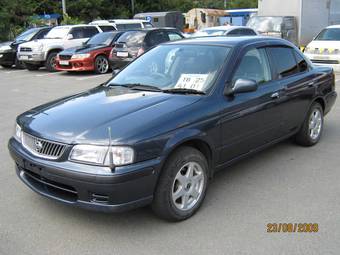 1999 Nissan Sunny Pictures