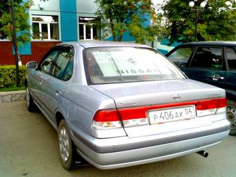 1999 Nissan Sunny Pictures