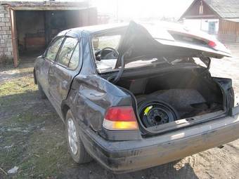 1999 Nissan Sunny Photos