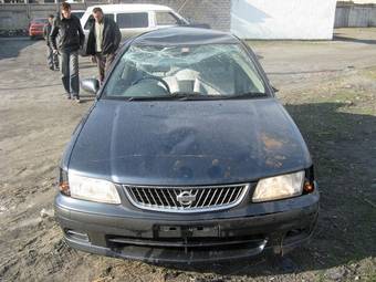 1999 Nissan Sunny Pictures