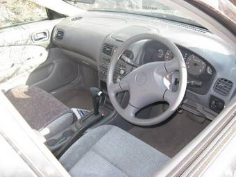 1999 Nissan Sunny Photos