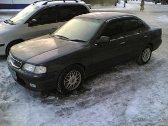 2000 Nissan Sunny