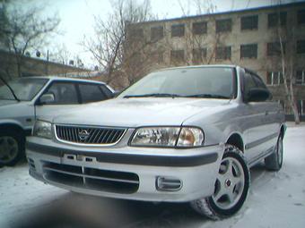 2000 Nissan Sunny