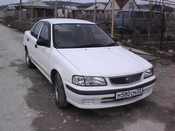 2000 Nissan Sunny