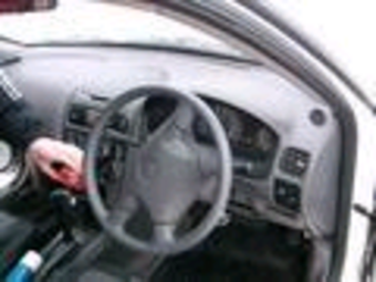 2000 Nissan Sunny