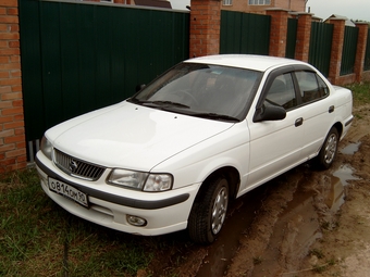 2000 Nissan Sunny