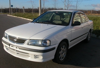 2000 Nissan Sunny