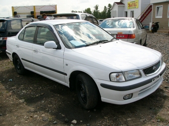 2000 Nissan Sunny