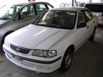 2000 Nissan Sunny