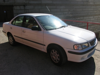 2000 Nissan Sunny