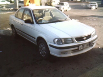 2000 Nissan Sunny