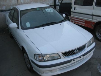 2000 Nissan Sunny