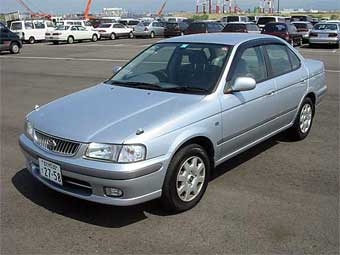 2000 Nissan Sunny