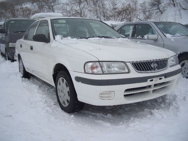 2000 Nissan Sunny