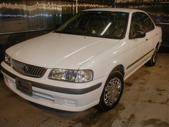 2000 Nissan Sunny