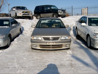 2000 Nissan Sunny