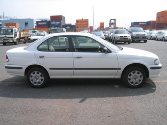 2000 Nissan Sunny