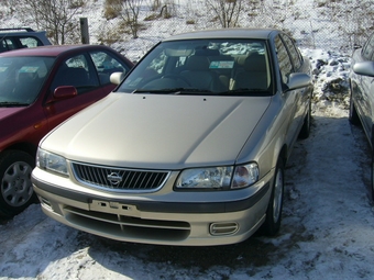 2000 Nissan Sunny