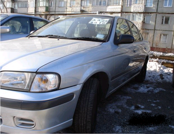 2000 Nissan Sunny