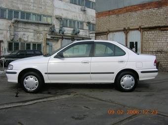 2000 Nissan Sunny