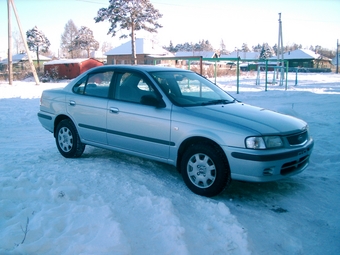 2000 Nissan Sunny