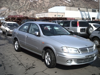 2000 Nissan Sunny