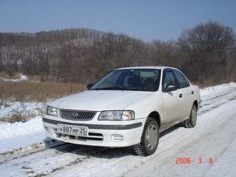 2000 Nissan Sunny