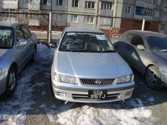 2000 Nissan Sunny