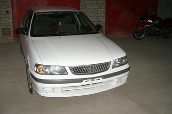 2000 Nissan Sunny