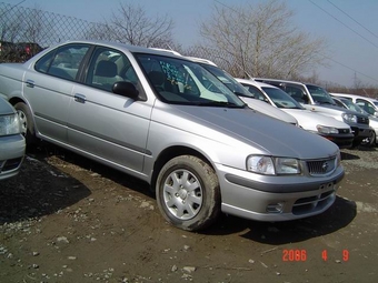 2000 Nissan Sunny