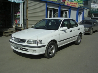 2000 Nissan Sunny