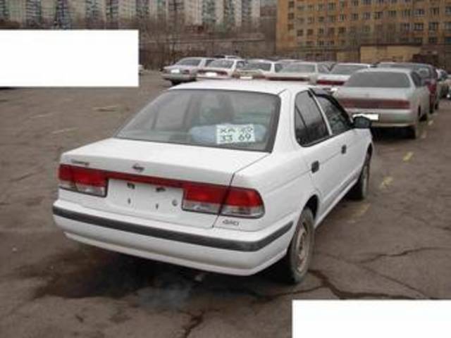 2000 Nissan Sunny