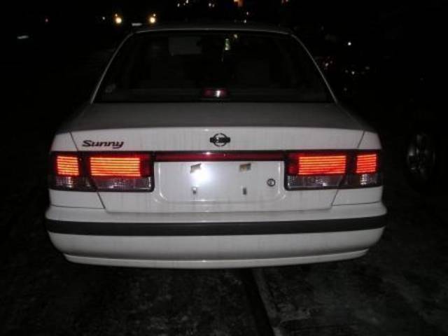 2000 Nissan Sunny