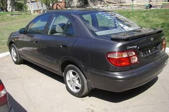 2000 Nissan Sunny
