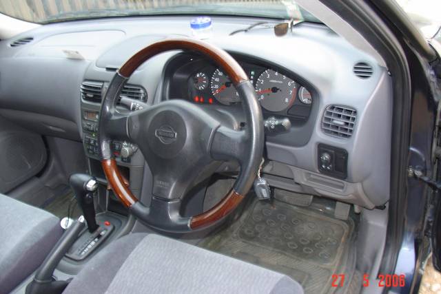 2000 Nissan Sunny