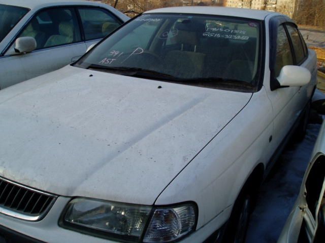 2000 Nissan Sunny