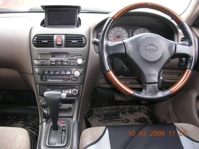 2000 Nissan Sunny