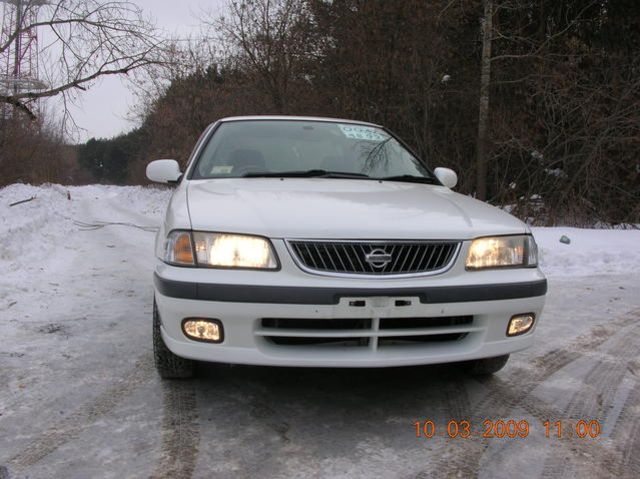 2000 Nissan Sunny