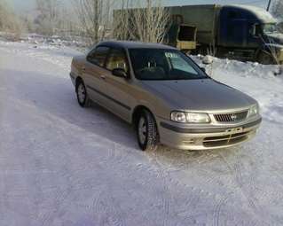 2000 Nissan Sunny