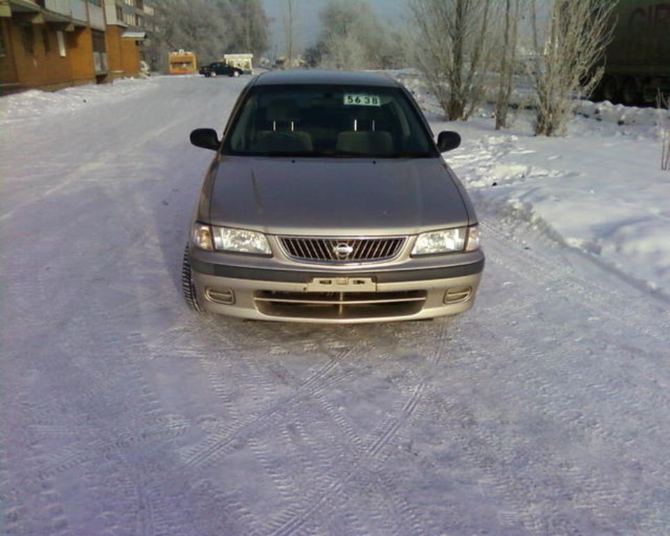 2000 Nissan Sunny
