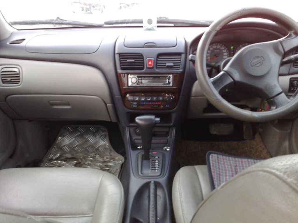 2000 Nissan Sunny